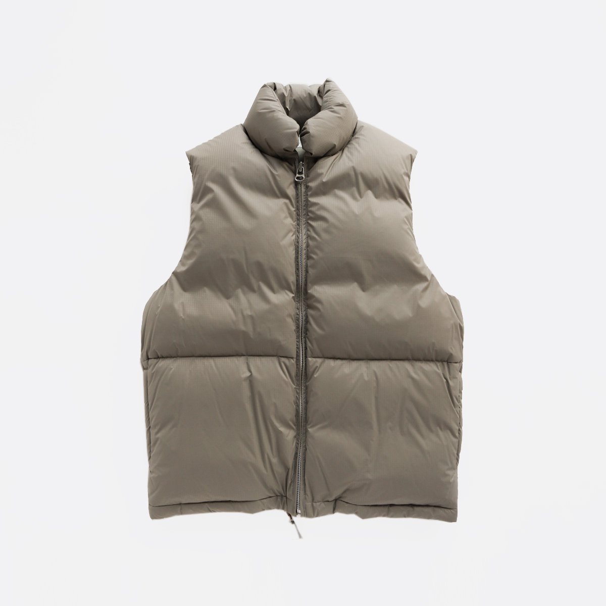UNLIKELY SIMPLE DOWN VEST - 香川県高松市のセレクトショップ IHATOVE（イーハトーブ）  A.PRESSE,NEPENTHES,NICENESS,PORTER CLASSIC,WIRROWの通販
