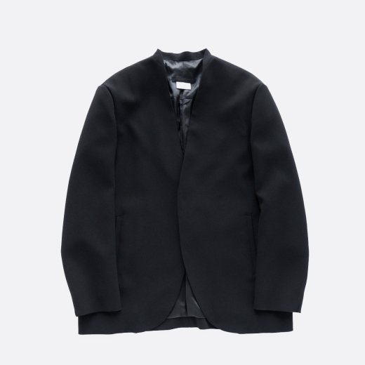 <img class='new_mark_img1' src='https://img.shop-pro.jp/img/new/icons1.gif' style='border:none;display:inline;margin:0px;padding:0px;width:auto;' />TRIACETATE & POLYESTER LIGHT CRAPE DOUBLE CLOTH JACKET