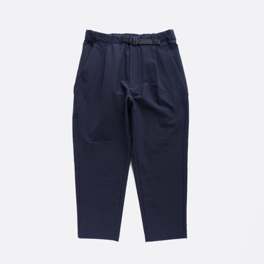<img class='new_mark_img1' src='https://img.shop-pro.jp/img/new/icons1.gif' style='border:none;display:inline;margin:0px;padding:0px;width:auto;' />ONE TUCK TAPERED ANKLE PANTS
