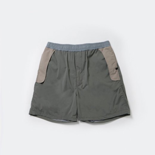 <img class='new_mark_img1' src='https://img.shop-pro.jp/img/new/icons1.gif' style='border:none;display:inline;margin:0px;padding:0px;width:auto;' />TECH STORM MOUTAIN SHORTS
