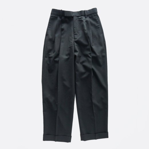 <img class='new_mark_img1' src='https://img.shop-pro.jp/img/new/icons1.gif' style='border:none;display:inline;margin:0px;padding:0px;width:auto;' />DOUBLE PLEATED CLASSIC WIDE TROUSERS