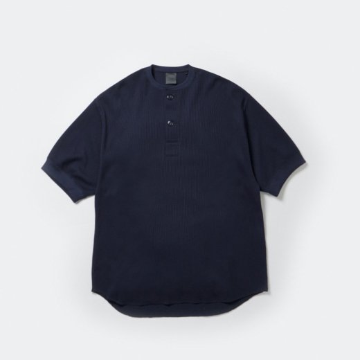 <img class='new_mark_img1' src='https://img.shop-pro.jp/img/new/icons1.gif' style='border:none;display:inline;margin:0px;padding:0px;width:auto;' />TECH THERMAL HENLEY S/S