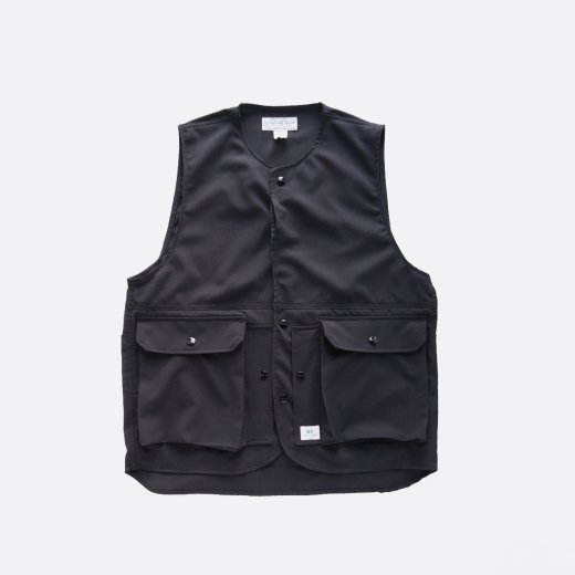 <img class='new_mark_img1' src='https://img.shop-pro.jp/img/new/icons1.gif' style='border:none;display:inline;margin:0px;padding:0px;width:auto;' />WOOL LIKE TROPICAL CULTIVATOR VEST