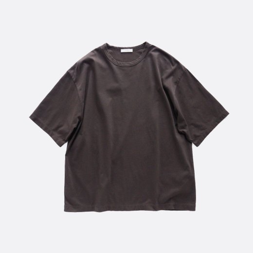 <img class='new_mark_img1' src='https://img.shop-pro.jp/img/new/icons1.gif' style='border:none;display:inline;margin:0px;padding:0px;width:auto;' />NATURAL DYED NUBUCK CREWNECK T-SHIRT