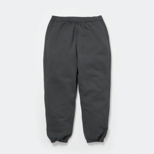 <img class='new_mark_img1' src='https://img.shop-pro.jp/img/new/icons1.gif' style='border:none;display:inline;margin:0px;padding:0px;width:auto;' />TECH SWEAT PANTS