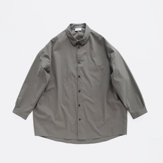 <img class='new_mark_img1' src='https://img.shop-pro.jp/img/new/icons1.gif' style='border:none;display:inline;margin:0px;padding:0px;width:auto;' />STRETCH POLYESTER MATTE TYPEWRITER CLOTH DROP SHOULDER SHIRT