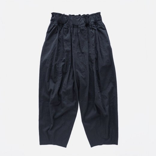 <img class='new_mark_img1' src='https://img.shop-pro.jp/img/new/icons1.gif' style='border:none;display:inline;margin:0px;padding:0px;width:auto;' />AIR TEXTURED NYLON YARN MATTE OX CLOTH 3D TAPERED PANTS