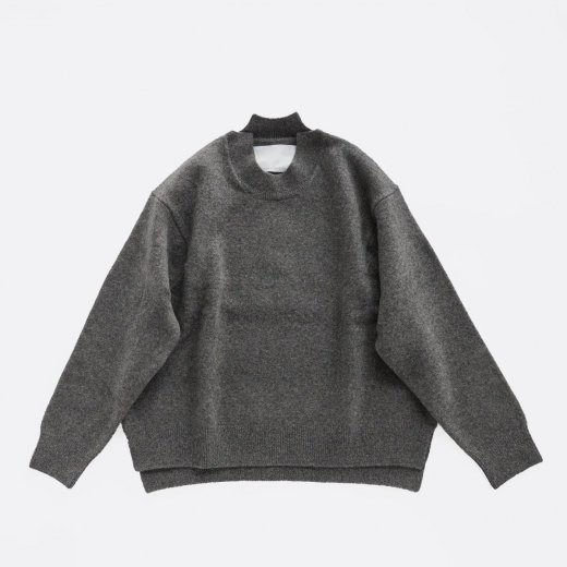 <img class='new_mark_img1' src='https://img.shop-pro.jp/img/new/icons1.gif' style='border:none;display:inline;margin:0px;padding:0px;width:auto;' />SLIT CREW NECK PULLOVER