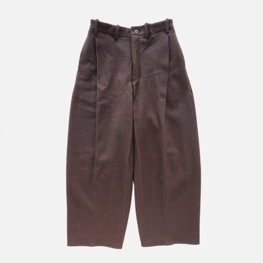 <img class='new_mark_img1' src='https://img.shop-pro.jp/img/new/icons1.gif' style='border:none;display:inline;margin:0px;padding:0px;width:auto;' />DRAPING CROTCH BOX PLEATS TROUSERS / SUPER120' HEAVY INLAY MELTON