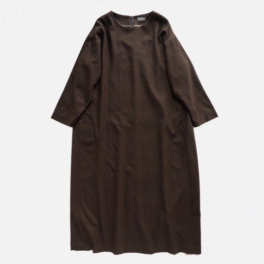 <img class='new_mark_img1' src='https://img.shop-pro.jp/img/new/icons1.gif' style='border:none;display:inline;margin:0px;padding:0px;width:auto;' />BOTANY WOOL BOAT NECK DRESS