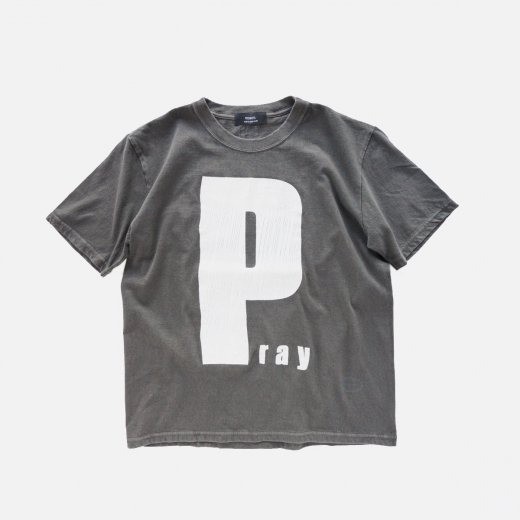 <img class='new_mark_img1' src='https://img.shop-pro.jp/img/new/icons1.gif' style='border:none;display:inline;margin:0px;padding:0px;width:auto;' />CRACKED PRAY T-SHIRT 02