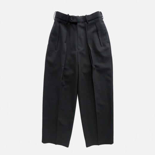 <img class='new_mark_img1' src='https://img.shop-pro.jp/img/new/icons1.gif' style='border:none;display:inline;margin:0px;padding:0px;width:auto;' />ORGANIC WOOL SURVIVAL CLOTH DOUBLE PLEATED TROUSERS