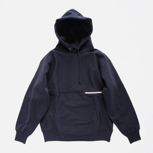 <img class='new_mark_img1' src='https://img.shop-pro.jp/img/new/icons1.gif' style='border:none;display:inline;margin:0px;padding:0px;width:auto;' />CHUCK HOODIE