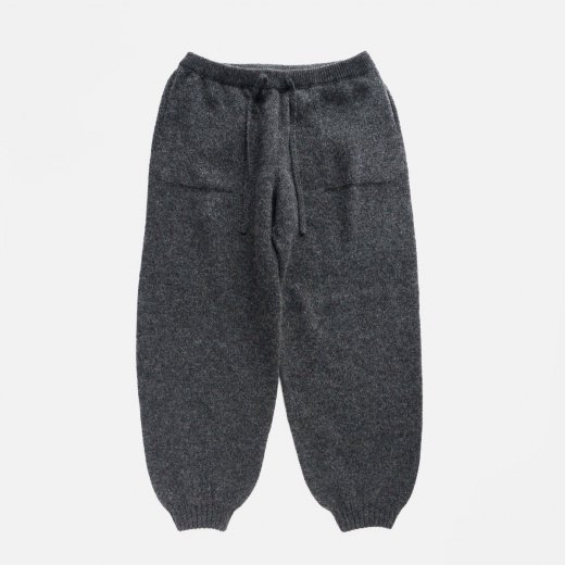 <img class='new_mark_img1' src='https://img.shop-pro.jp/img/new/icons1.gif' style='border:none;display:inline;margin:0px;padding:0px;width:auto;' />YAK FELTED SWEAT PANTS