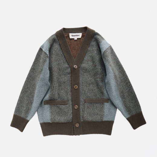 <img class='new_mark_img1' src='https://img.shop-pro.jp/img/new/icons1.gif' style='border:none;display:inline;margin:0px;padding:0px;width:auto;' />YAK LAMB WOOL INTARSIA - TRICOLOR CARDIGAN