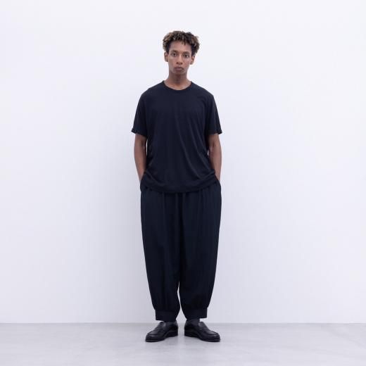 <img class='new_mark_img1' src='https://img.shop-pro.jp/img/new/icons1.gif' style='border:none;display:inline;margin:0px;padding:0px;width:auto;' />VISCOSE & NYLON LIGHT POPLIN ALADDIN PANT (BLACK)