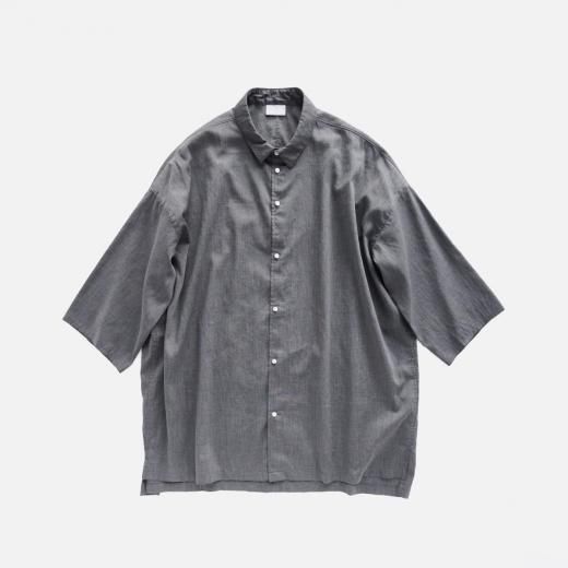 <img class='new_mark_img1' src='https://img.shop-pro.jp/img/new/icons1.gif' style='border:none;display:inline;margin:0px;padding:0px;width:auto;' />HIGH TWISTED POLYESTER&LINEN SUMMER PLAIN WEAVE SHIRT