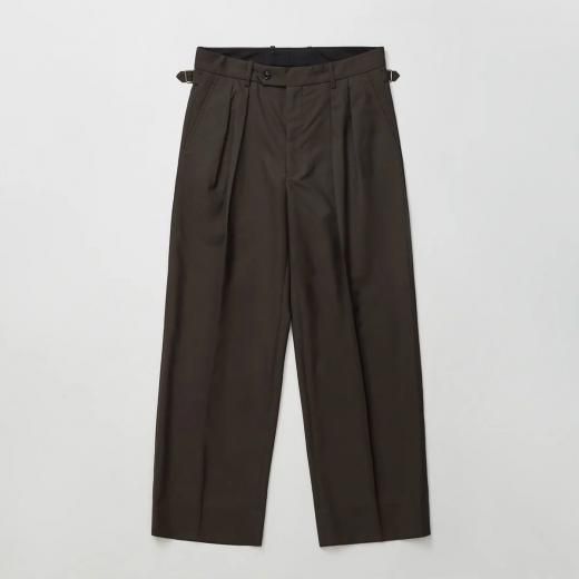 <img class='new_mark_img1' src='https://img.shop-pro.jp/img/new/icons1.gif' style='border:none;display:inline;margin:0px;padding:0px;width:auto;' />SUPER FINE WOOL TROPICAL TUCKED TROUSERS