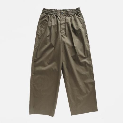 <img class='new_mark_img1' src='https://img.shop-pro.jp/img/new/icons1.gif' style='border:none;display:inline;margin:0px;padding:0px;width:auto;' />COTTON CHINTZ FINISH TWILL EASY TROUSERS