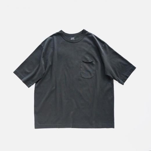 <img class='new_mark_img1' src='https://img.shop-pro.jp/img/new/icons1.gif' style='border:none;display:inline;margin:0px;padding:0px;width:auto;' />COTTON LI/RAM POCKET T-SHIRT