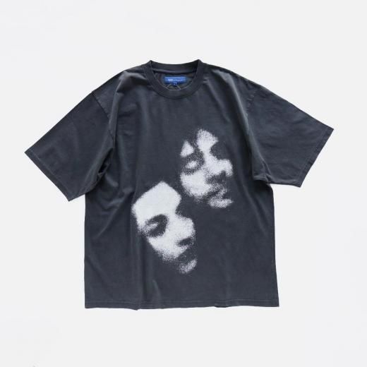 <img class='new_mark_img1' src='https://img.shop-pro.jp/img/new/icons1.gif' style='border:none;display:inline;margin:0px;padding:0px;width:auto;' />FADED MEMORY T-SHIRT