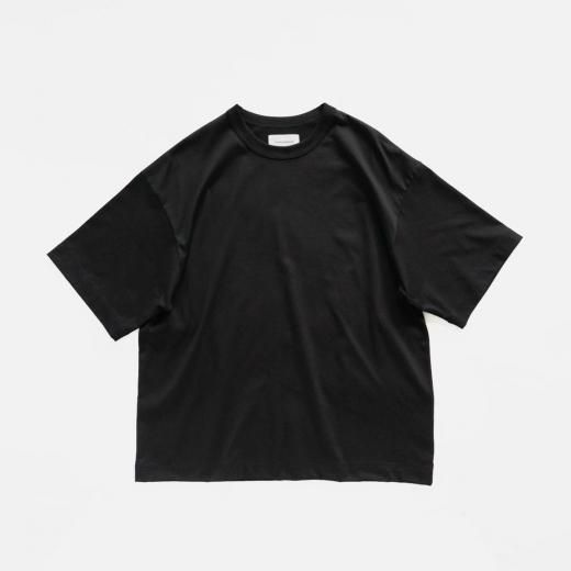 <img class='new_mark_img1' src='https://img.shop-pro.jp/img/new/icons1.gif' style='border:none;display:inline;margin:0px;padding:0px;width:auto;' />GIZA 80/3 KNIT COMFORT FIT TEE