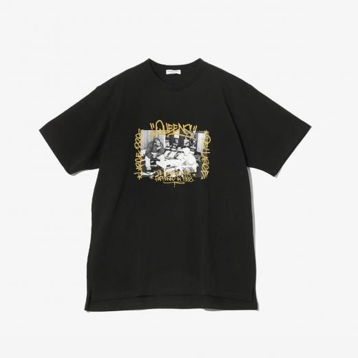 <img class='new_mark_img1' src='https://img.shop-pro.jp/img/new/icons1.gif' style='border:none;display:inline;margin:0px;padding:0px;width:auto;' />QUEENS 1998 TEE