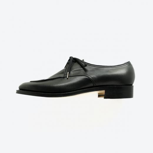 <img class='new_mark_img1' src='https://img.shop-pro.jp/img/new/icons1.gif' style='border:none;display:inline;margin:0px;padding:0px;width:auto;' />LOW SHOES