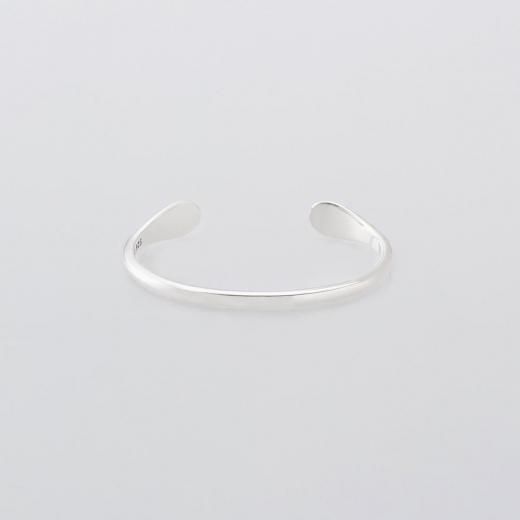 <img class='new_mark_img1' src='https://img.shop-pro.jp/img/new/icons1.gif' style='border:none;display:inline;margin:0px;padding:0px;width:auto;' />SEMICIRCLE BANGLE -THIN-