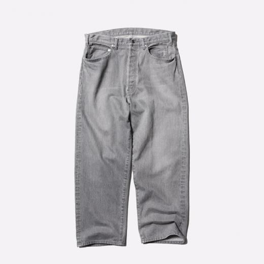 <img class='new_mark_img1' src='https://img.shop-pro.jp/img/new/icons1.gif' style='border:none;display:inline;margin:0px;padding:0px;width:auto;' />UNLIKELY TIME TRAVEL JEANS WIDE GRAY DENIM