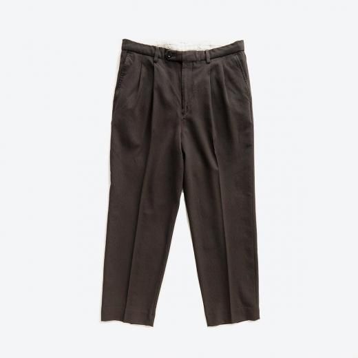<img class='new_mark_img1' src='https://img.shop-pro.jp/img/new/icons1.gif' style='border:none;display:inline;margin:0px;padding:0px;width:auto;' />WOOLGABARDINE TROUSERS