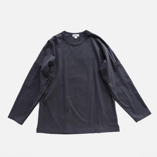 <img class='new_mark_img1' src='https://img.shop-pro.jp/img/new/icons1.gif' style='border:none;display:inline;margin:0px;padding:0px;width:auto;' />ARM POCKET L/S SHIRT