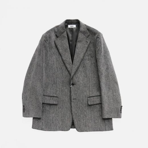 <img class='new_mark_img1' src='https://img.shop-pro.jp/img/new/icons1.gif' style='border:none;display:inline;margin:0px;padding:0px;width:auto;' />TAILORED JACKET