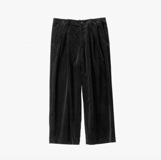 <img class='new_mark_img1' src='https://img.shop-pro.jp/img/new/icons1.gif' style='border:none;display:inline;margin:0px;padding:0px;width:auto;' />SUVIN CORDUROY WIDE STRAIGHT TROUSERS