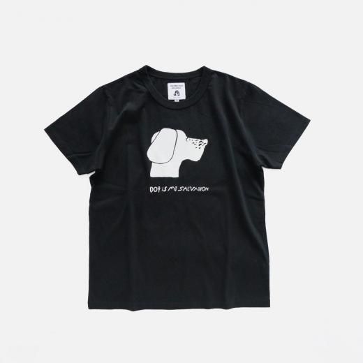<img class='new_mark_img1' src='https://img.shop-pro.jp/img/new/icons1.gif' style='border:none;display:inline;margin:0px;padding:0px;width:auto;' />DOG IS MY SALVATION Tee designed by Yachiyo Katsuyama