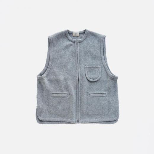 <img class='new_mark_img1' src='https://img.shop-pro.jp/img/new/icons1.gif' style='border:none;display:inline;margin:0px;padding:0px;width:auto;' />FELTING WOOL KNIT VEST