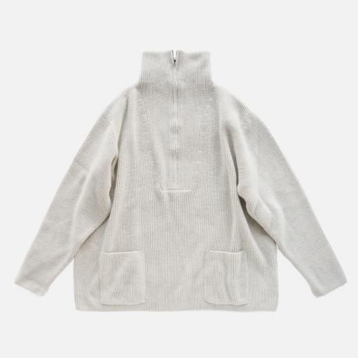 <img class='new_mark_img1' src='https://img.shop-pro.jp/img/new/icons1.gif' style='border:none;display:inline;margin:0px;padding:0px;width:auto;' />YAK × CA / WOOL HALF ZIP