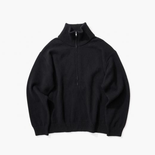 <img class='new_mark_img1' src='https://img.shop-pro.jp/img/new/icons1.gif' style='border:none;display:inline;margin:0px;padding:0px;width:auto;' />LAMBS WOOL HALF ZIP SWEATER