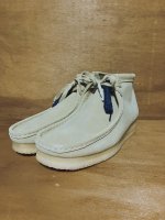 NEW CLARKS WALLABEE BOOTS