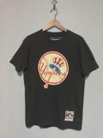 USED MITCHELL & NESS YANKEES TEE