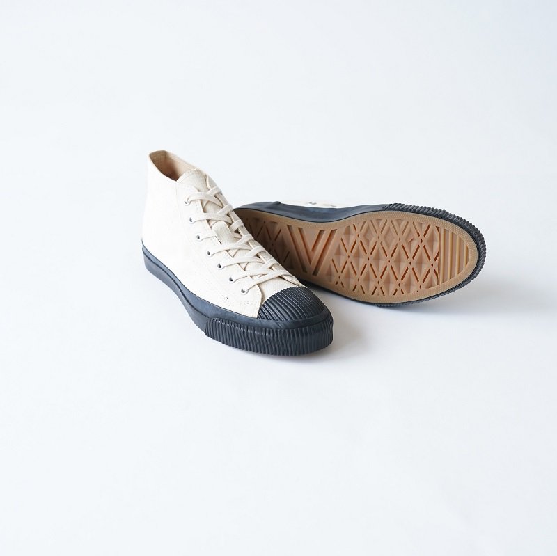 【PRAS プラス】SHELLCAP MOULD MID / KINARI×BLACK - Avelia ONLINE STORE