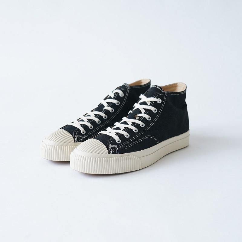 off white mid