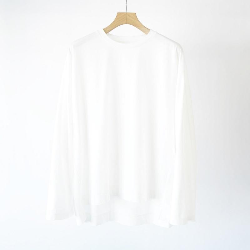 【WELLDER ウェルダー】FLUTTER TAIL BUCK SIDE TUCKED CREWNECK / WHITE