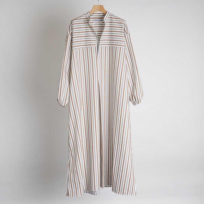 【Cristaseya クリスタセヤ】 SHIRT DRESS WITH GATHERED SLEEVES / NOISETTE/WHITE STRIPE


<img class='new_mark_img2' src='https://img.shop-pro.jp/img/new/icons20.gif' style='border:none;display:inline;margin:0px;padding:0px;width:auto;' />