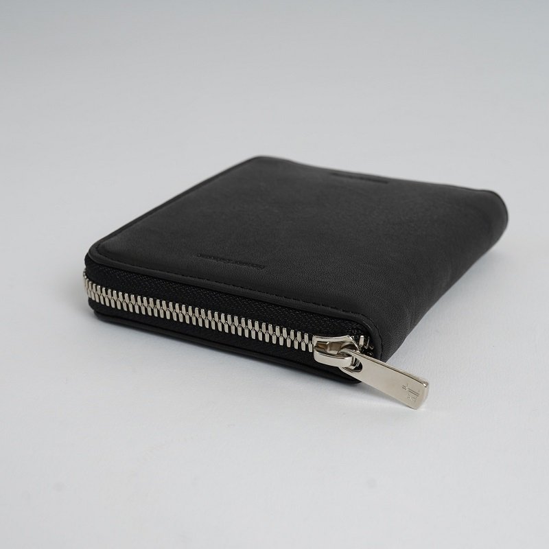 Hender Scheme ޡ square zip purse / 2COLOR