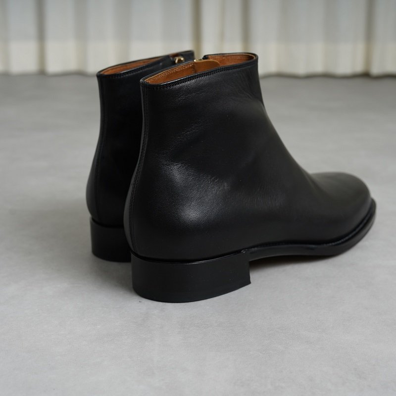 【forme フォルメ】 Molder Side Zip Boots Black Buffalo Calf / BLACK - Avelia  ONLINE STORE