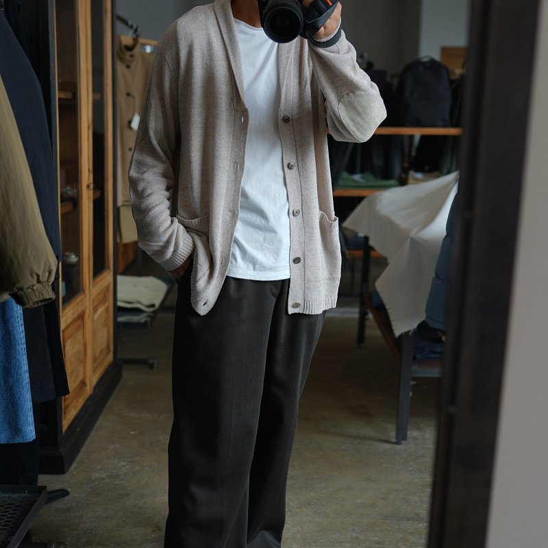 【ANSNAM Riverrun アンスナム リヴァーラン】 MOLE YARN CARDIGAN / BEIGE GRAY Avelia  ONLINE STORE