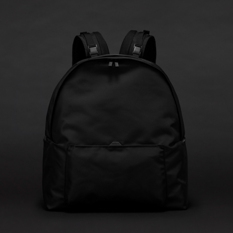 MONOLITH Υꥹ BACKPACK PRO SOLID M / BLACK