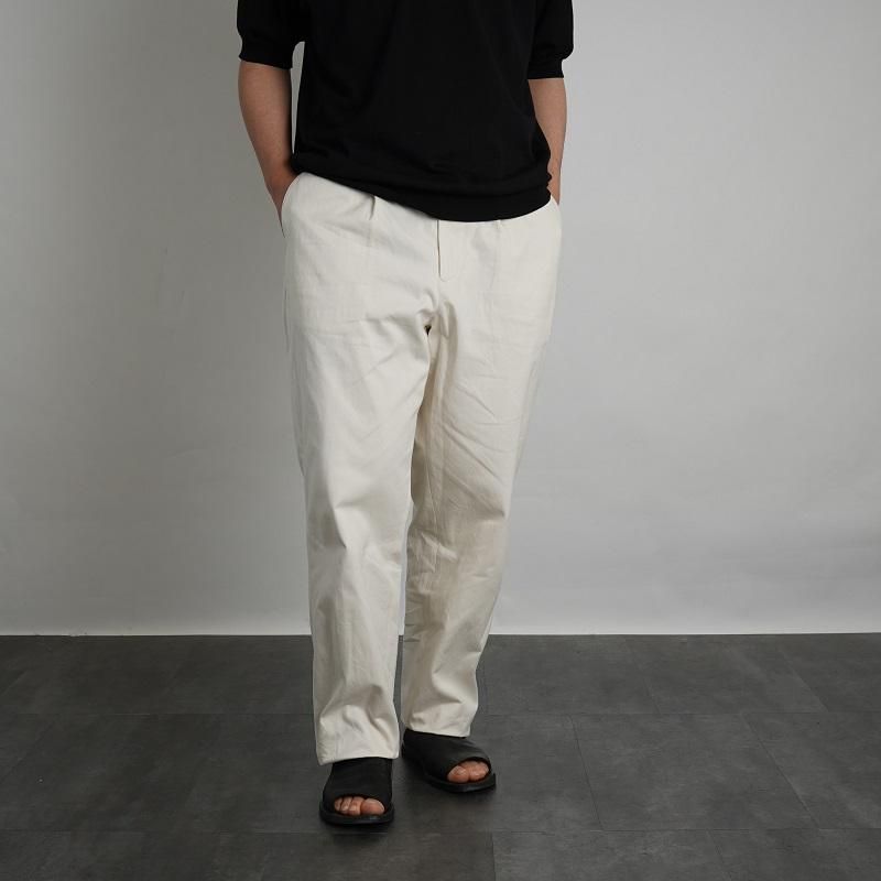 YAECA ヤエカ】 CHINO TUCK TAPERED / L.BEIGE - Avelia Online Store