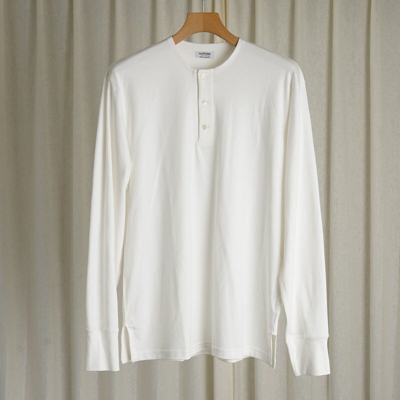 【23AW】 【MAATEE＆SONS マーティーアンドサンズ】 SUVIN FIRST PICK HENRY TEE / WHITE